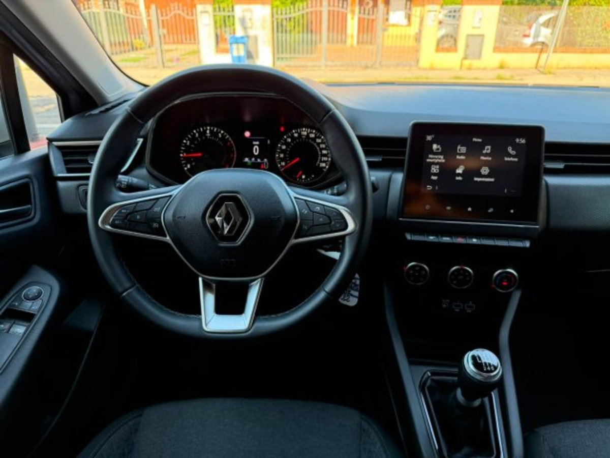 Renault Clio 1.0 tce Techno Gpl 100cv (9)