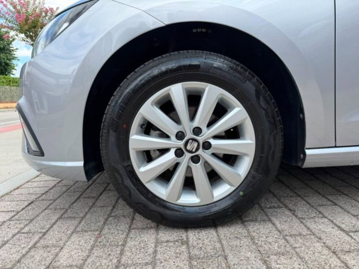 SEAT Ibiza 1.0 mpi Style 80cv (16)