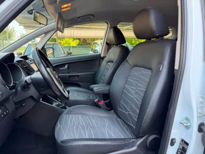 Kia Venga 1.4 EcoGPL Cool (11)