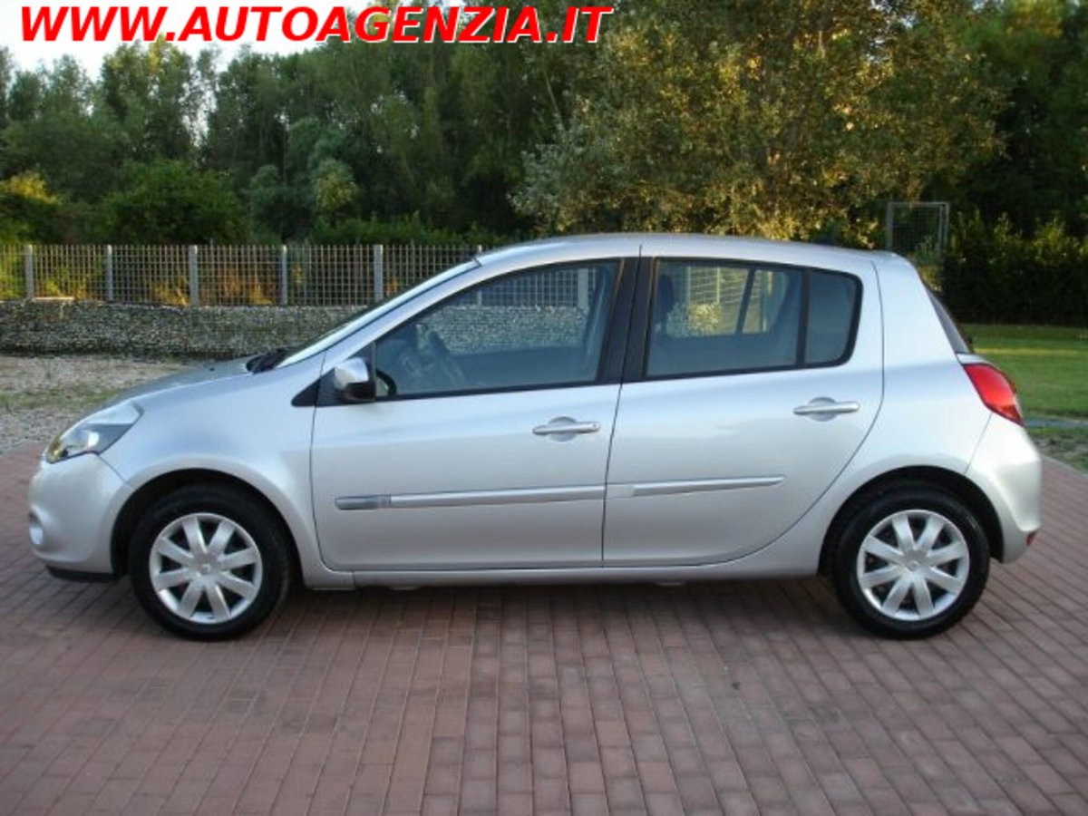 Renault Clio 1.5 dCi 75CV 5 porte Dynamique (4)