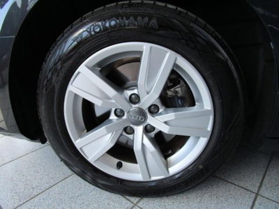 Audi A4 Avant 2.0 TDI 150 CV Business (12)