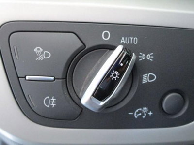 Audi A4 Avant 2.0 TDI 150 CV Business (14)