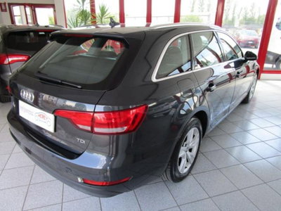 Audi A4 Avant 2.0 TDI 150 CV Business (3)