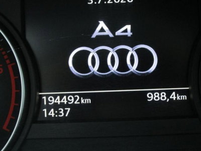 Audi A4 Avant 2.0 TDI 150 CV Business (5)