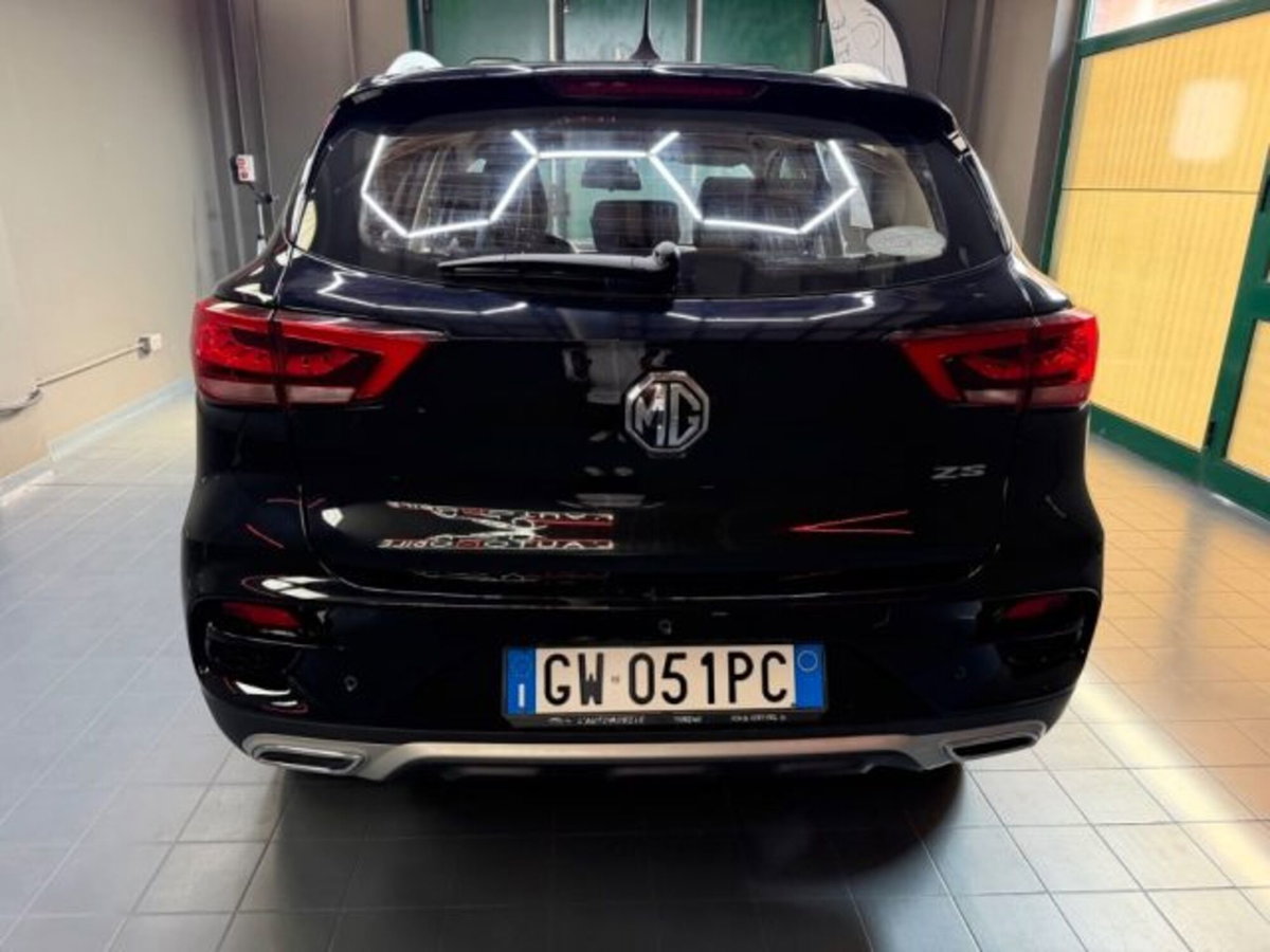 Mg ZS ZS 1.5 Luxury (4)
