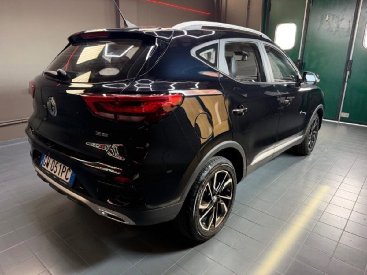 Mg ZS ZS 1.5 Luxury (9)