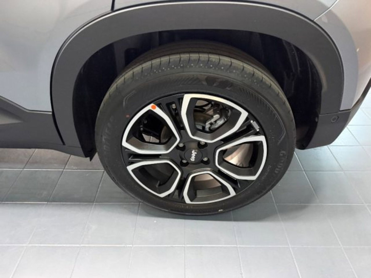 Jeep Avenger 1.2 turbo Summit fwd 100cv (12)