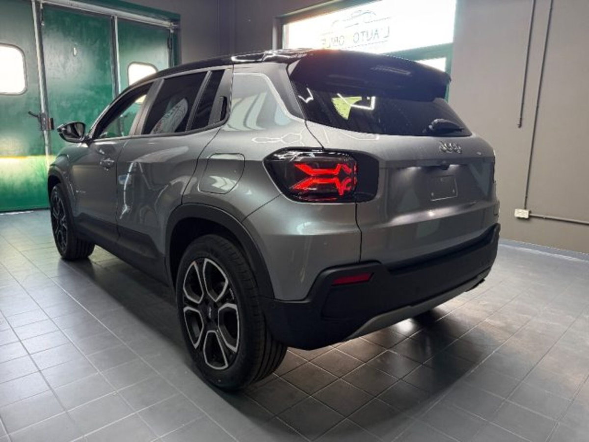 Jeep Avenger 1.2 turbo Summit fwd 100cv (8)