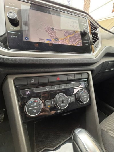Volkswagen T-Roc 2.0 TDI SCR 150 CV DSG Business BlueMotion Technology (14)