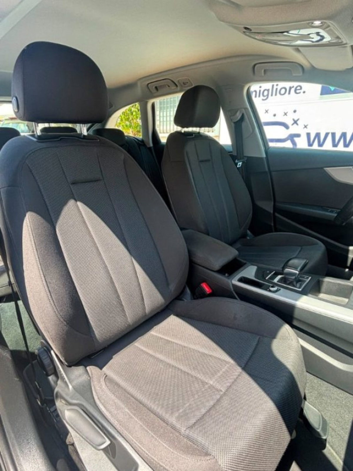 Audi A4 Avant 35 TDI/163 CV S tronic Business Advanced (6)