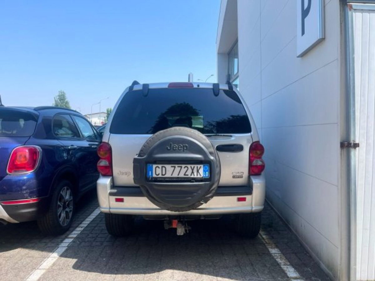 Jeep Cherokee 2.8 CRD Limited (3)