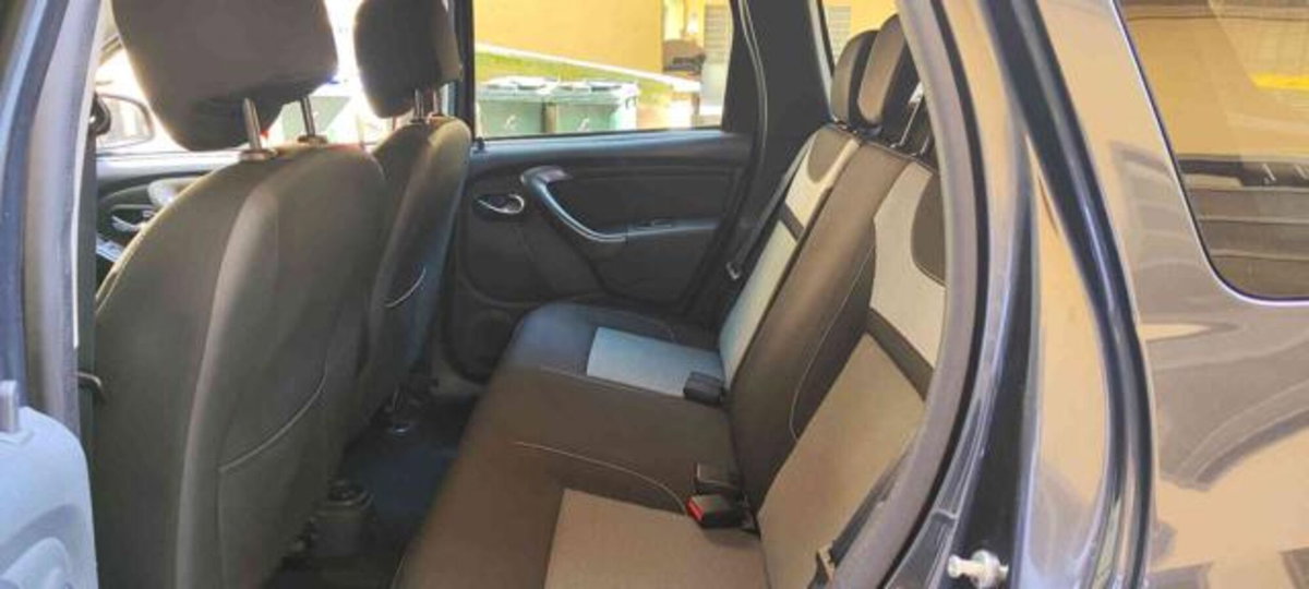Dacia Duster 1.6 115CV Start&Stop 4x2 Lauréate (6)
