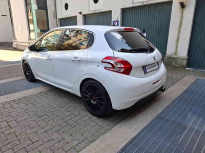 Peugeot 208 VTi 120 CV 5 porte Allure (4)