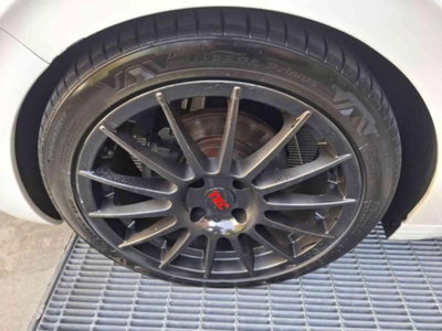 Peugeot 208 VTi 120 CV 5 porte Allure (9)