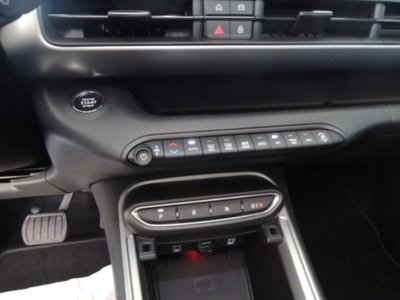Jeep Avenger 1.2 turbo Summit fwd 100cv (12)