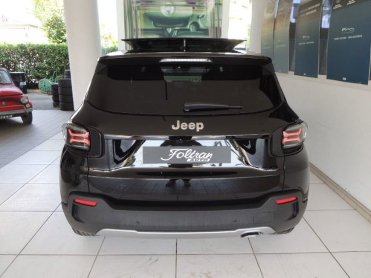 Jeep Avenger 1.2 turbo Summit fwd 100cv (5)
