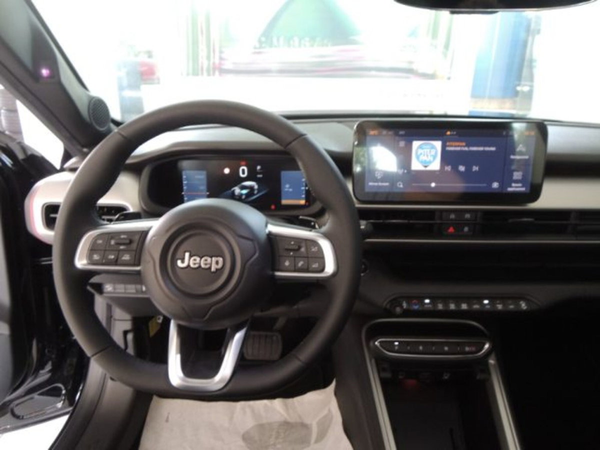 Jeep Avenger 1.2 turbo Summit fwd 100cv (8)