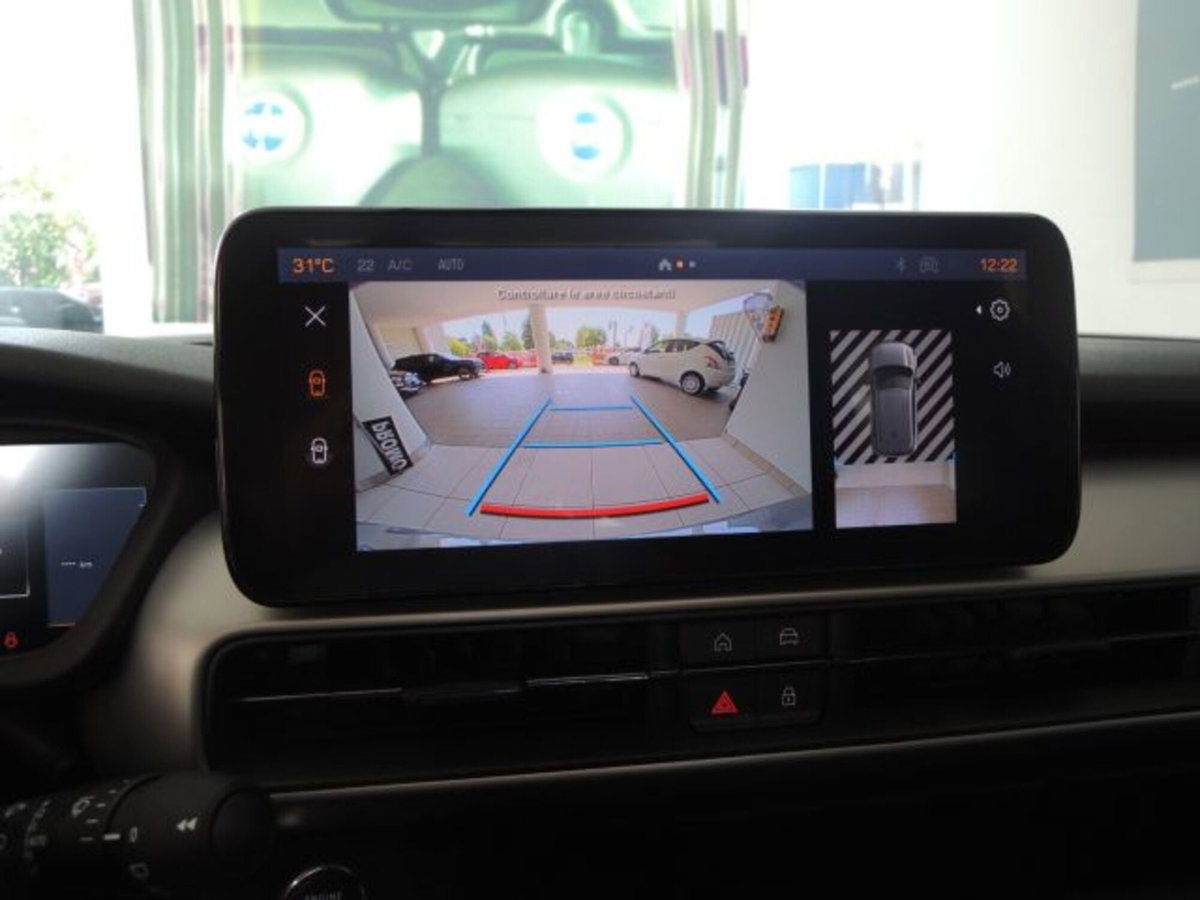 Jeep Avenger 1.2 turbo Summit fwd 100cv (11)