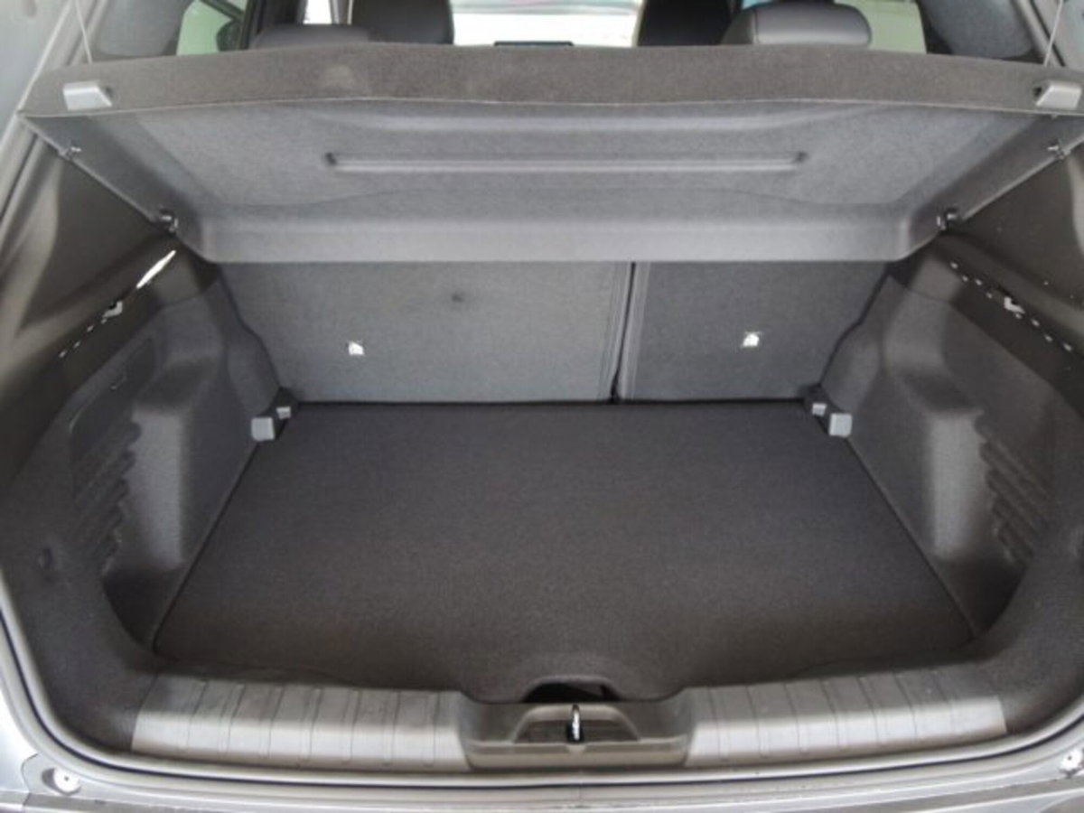 Jeep Avenger 1.2 turbo Summit fwd 100cv (14)