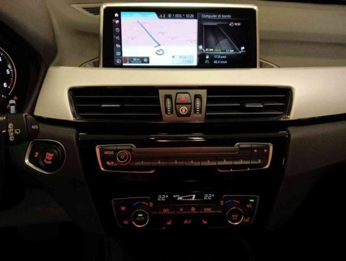 BMW X1 sDrive16d Business (12)