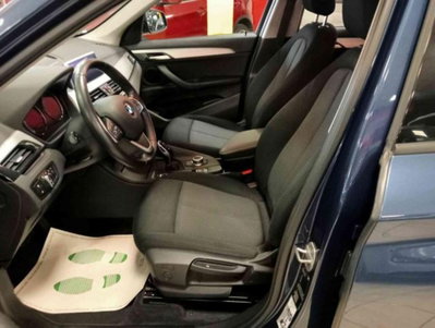 BMW X1 sDrive16d Business (2)