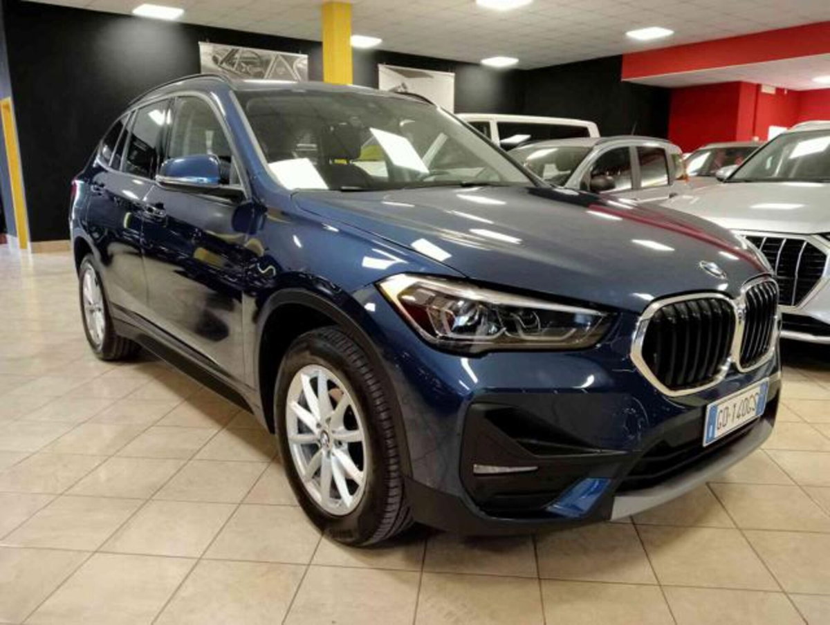 BMW X1 sDrive16d Business (3)