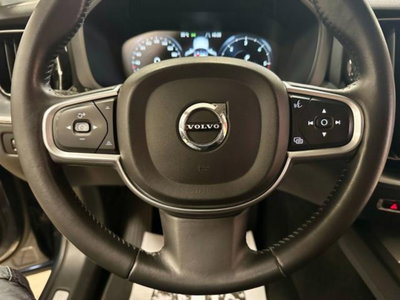 Volvo XC60 D4 AWD Business (8)