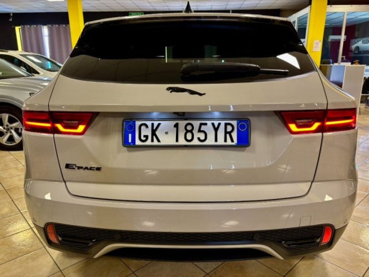 Jaguar E-Pace 2.0D I4 163 CV AWD Auto (4)