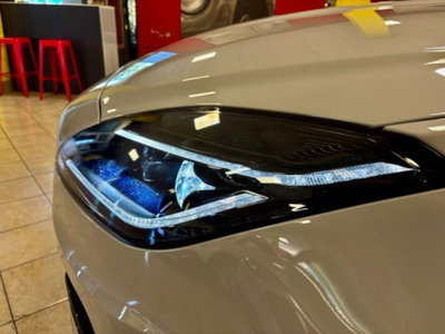 Jaguar E-Pace 2.0D I4 163 CV AWD Auto (6)