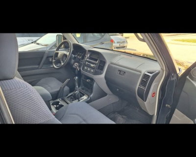 Mitsubishi Pajero 3.2 16V DI-D 3p. GLX (10)