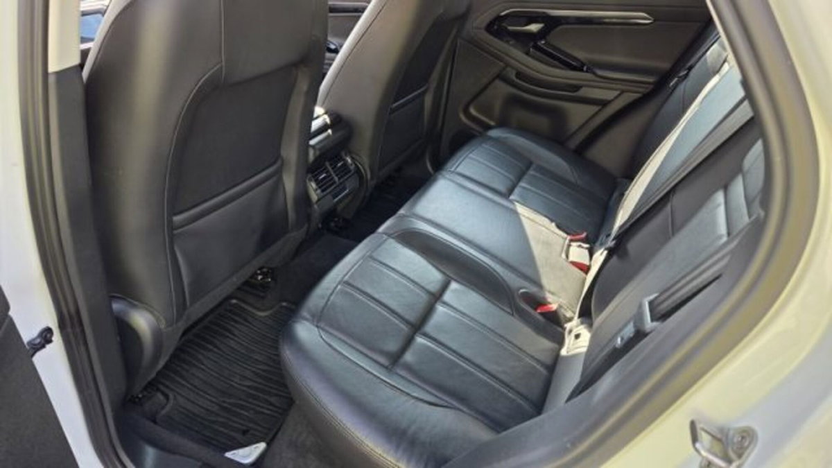 Land Rover Range Rover Evoque 2.0D I4-L.Flw 150 CV AWD Auto R-Dynamic (15)