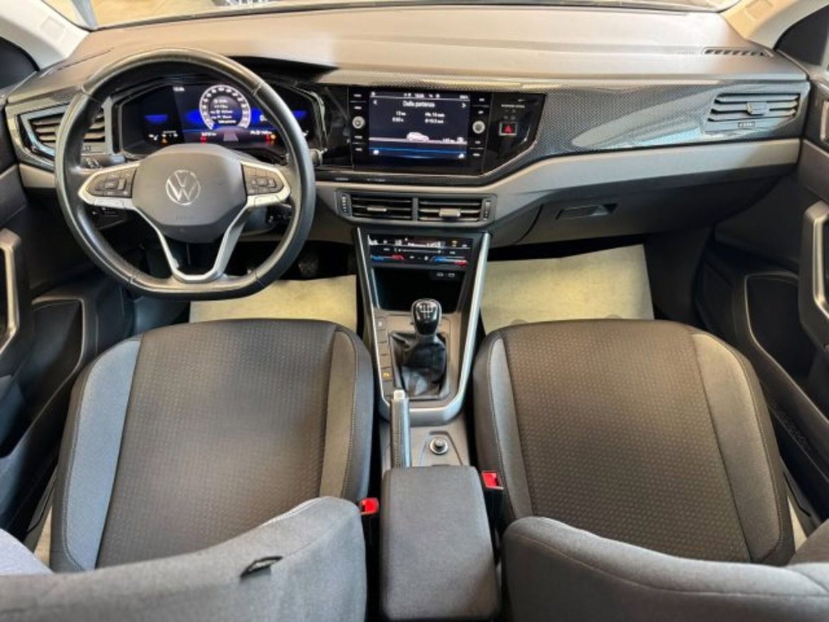 Volkswagen Polo 1.0 tsi R-Line 95cv (10)