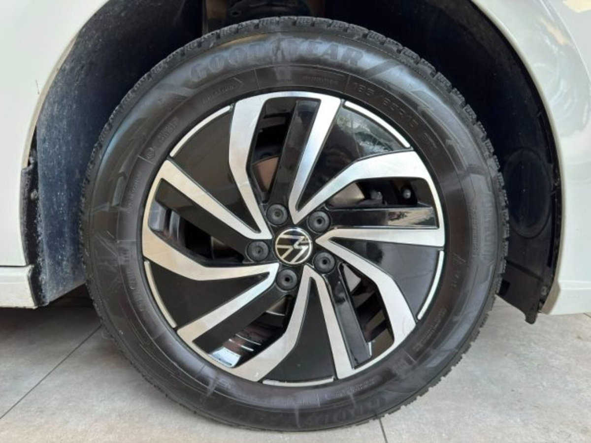 Volkswagen Polo 1.0 tsi R-Line 95cv (7)