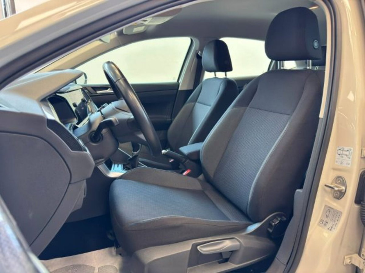 Volkswagen Polo 1.0 tsi R-Line 95cv (8)