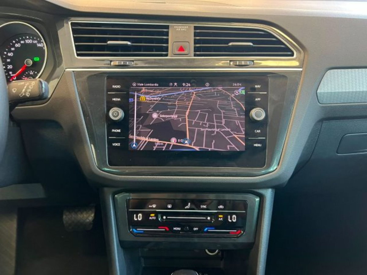 Volkswagen Tiguan 1.5 TSI 150 CV DSG ACT R-Line (12)