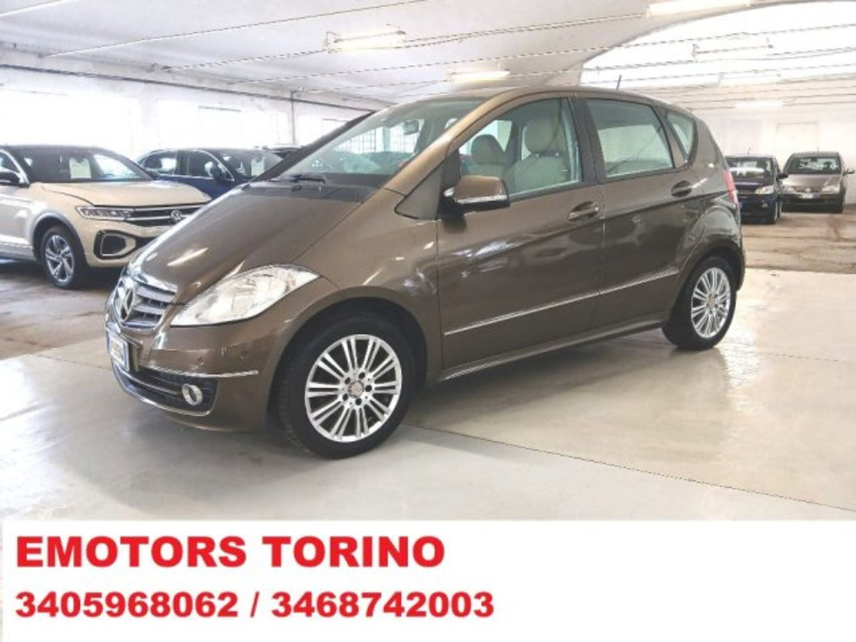 Mercedes-Benz Classe A 160 AUTOMATIC Special Edition (2)