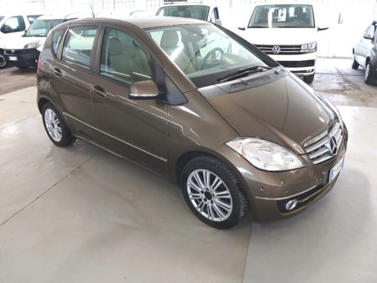 Mercedes-Benz Classe A 160 AUTOMATIC Special Edition (5)