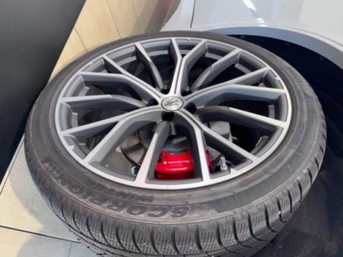 Maserati Grecale .0 mhev Modena 330cv auto (16)