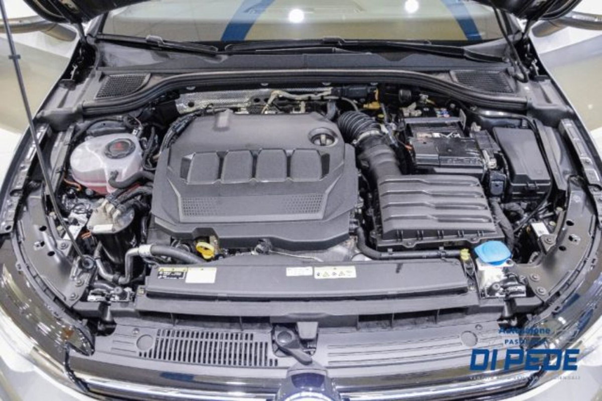 Volkswagen Golf Variant 2.0 TDI 150 CV DSG SCR 4Motion Style (16)