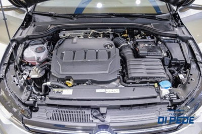 Volkswagen Golf Variant 2.0 TDI 150 CV DSG SCR 4Motion Style (16)