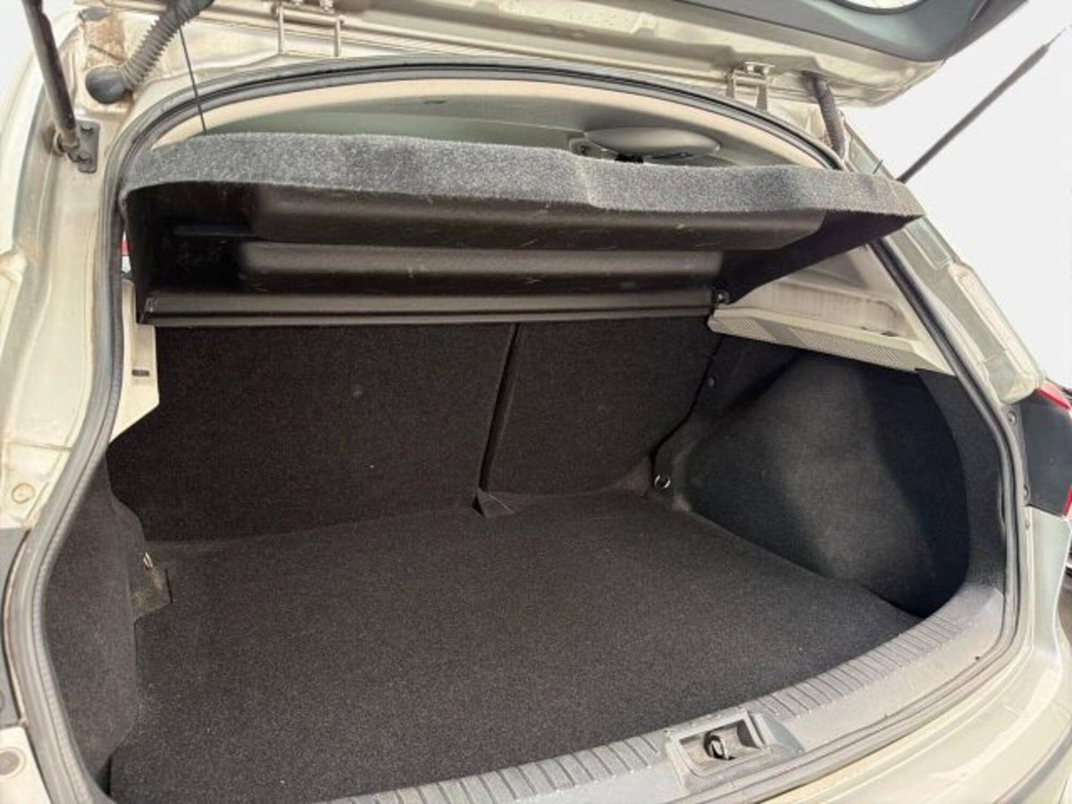 Nissan Qashqai 1.6 16V Tekna (14)