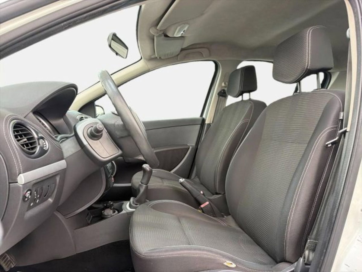 Renault Clio 1.2 16V 5 porte GPL (12)