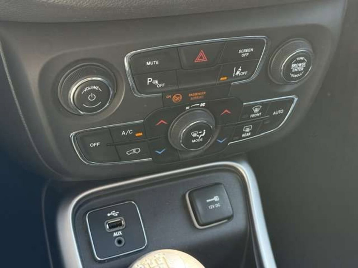 Jeep Compass 1.6 Multijet II 2WD Business (13)