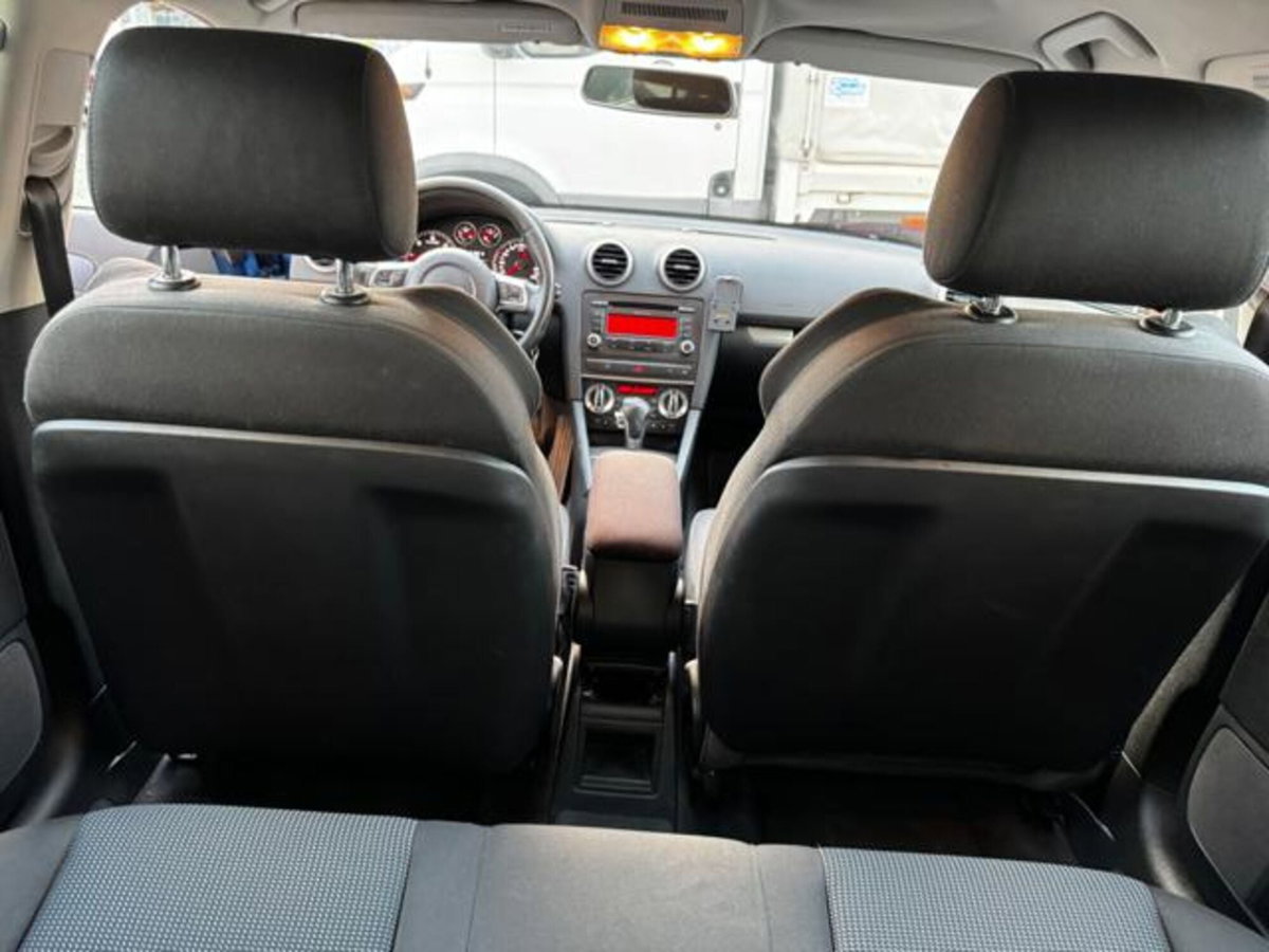 Audi A3 Sportback 1.9 TDI F.AP. S tronic Attraction (13)