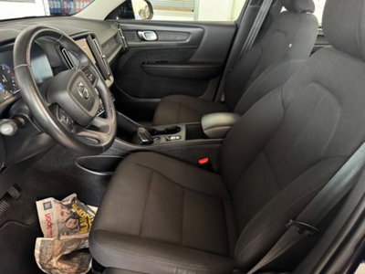 Volvo XC40 T2 automatico Core (13)