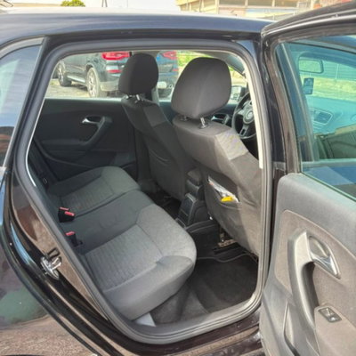 Volkswagen Polo 1.6 TDI DPF 5 porte Comfortline (7)