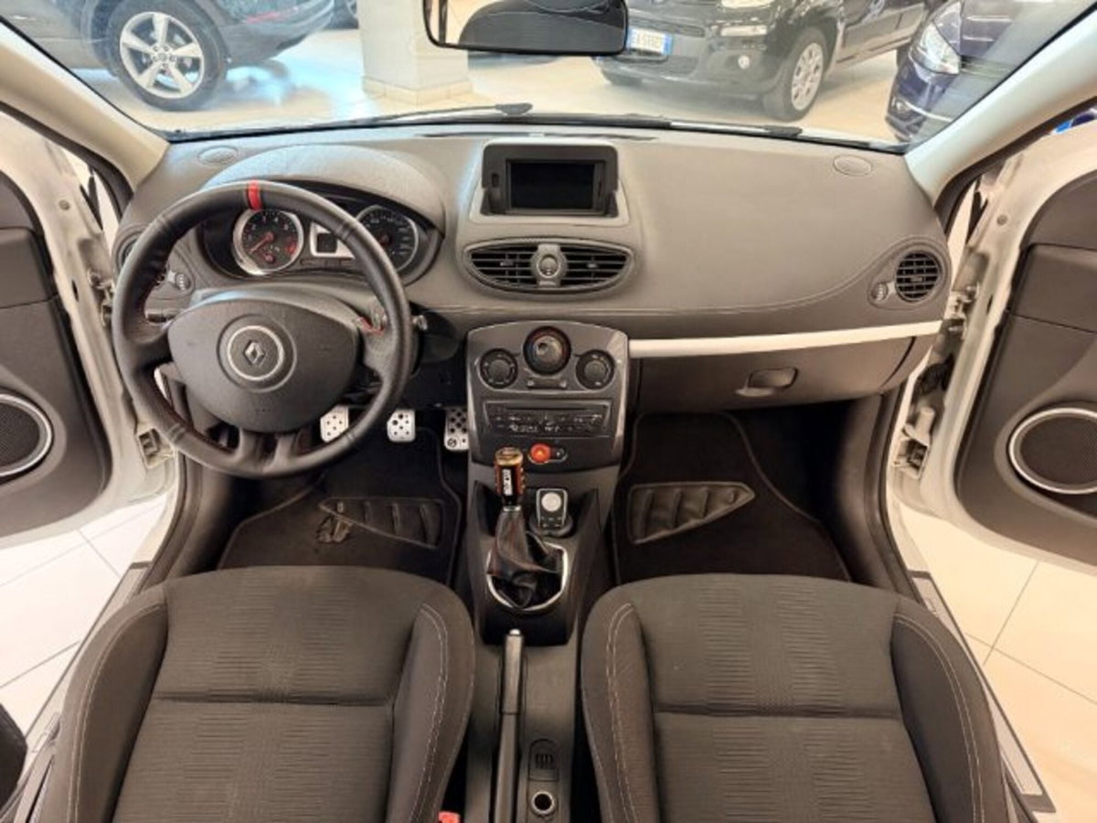Renault Clio 1.2 16V 5 porte Luxe (14)