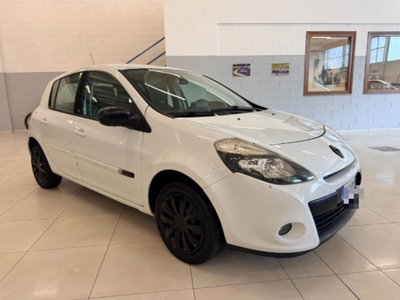Renault Clio 1.2 16V 5 porte Luxe (3)