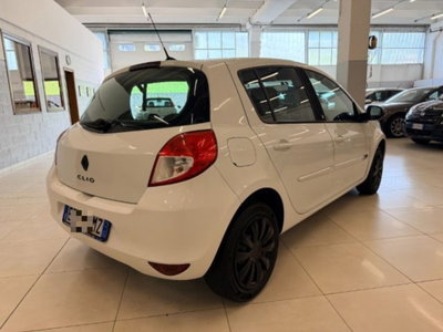 Renault Clio 1.2 16V 5 porte Luxe (5)