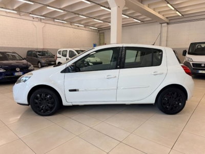 Renault Clio 1.2 16V 5 porte Luxe (8)